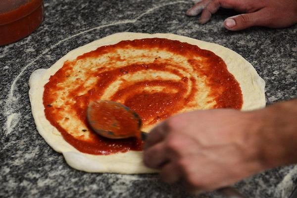 1-pizza-tonda-family-pizza-verona