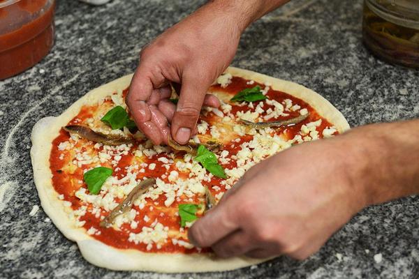 3-pizza-tonda-family-pizza-verona
